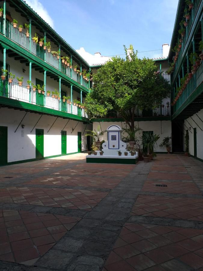 La Puerta Verde De Las Setas De Sevilla Экстерьер фото